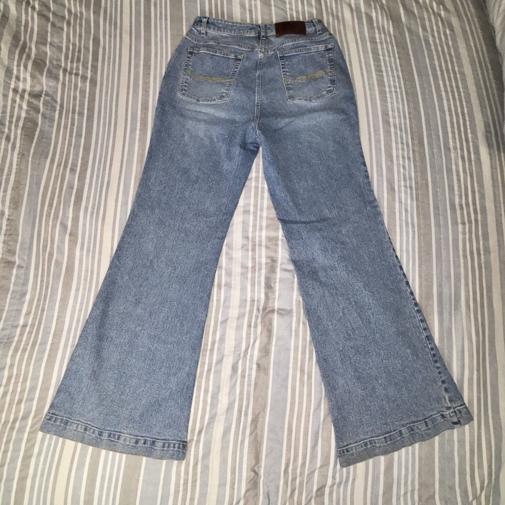 Frye Women's High Rise Wide Leg Flare Jeans Medium Wash Blue Denim Size 30 - Picture 2 of 16